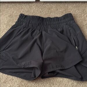LULULEMON Black Shorts